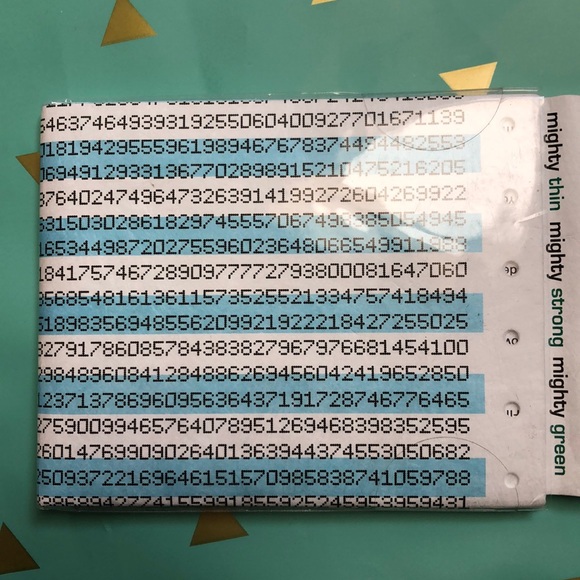 !LAST DAY!  Eco-friendly Tyvek Mighty Wallet - Picture 3 of 3